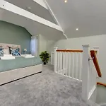 The Nook - A Modern 2 Bedroom Loft With Parking Daire Ripon