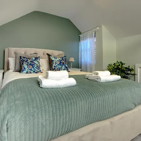 The Nook - A Modern 2 Bedroom Loft With Parking Daire *