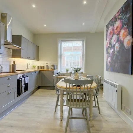 The Nook - A Modern 2 Bedroom Loft With Parking Appartement *